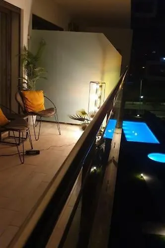 Charming Monte On Floor. Apartment *