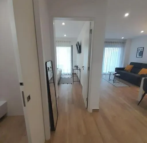 Apartment Charming Monte On Floor. *