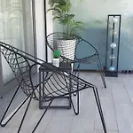 Charming Monte On Floor.