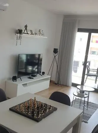 Charming Monte On Floor. פורטימאו