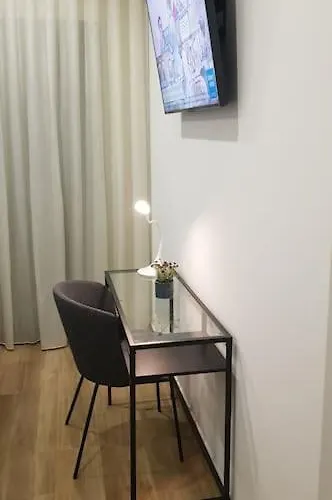 Charming Monte On Floor. * ポルティマン