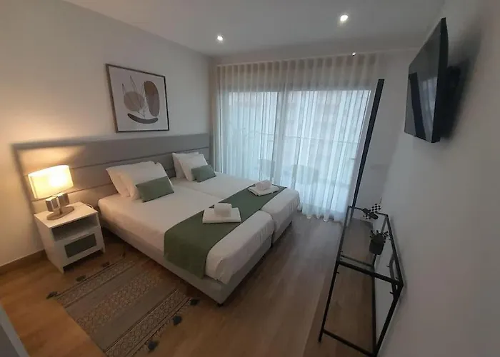 Apartment Charming Monte On Floor. Portimao