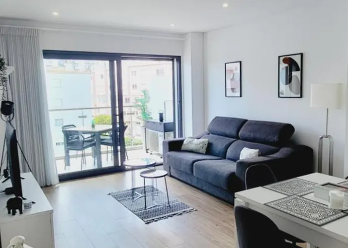 Charming Monte On Floor. * ポルティマン