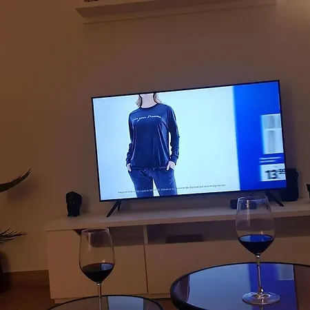 Charming Monte On Floor. شقة