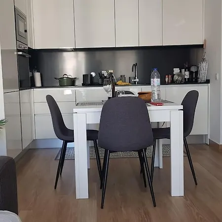 Charming Monte On Floor. بورتيماو