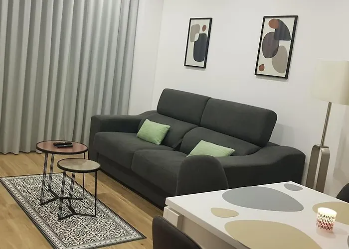 Charming Monte On Floor. Apartment *