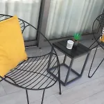 Charming Monte On Floor. Апартаменты Портиман