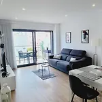 Charming Monte On Floor. * Портиман